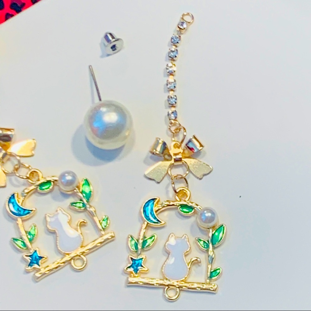 🌸 3/$30 🌸 Betsey Johnson Style - Night Sky Cat Earrings - Picture 6 of 7
